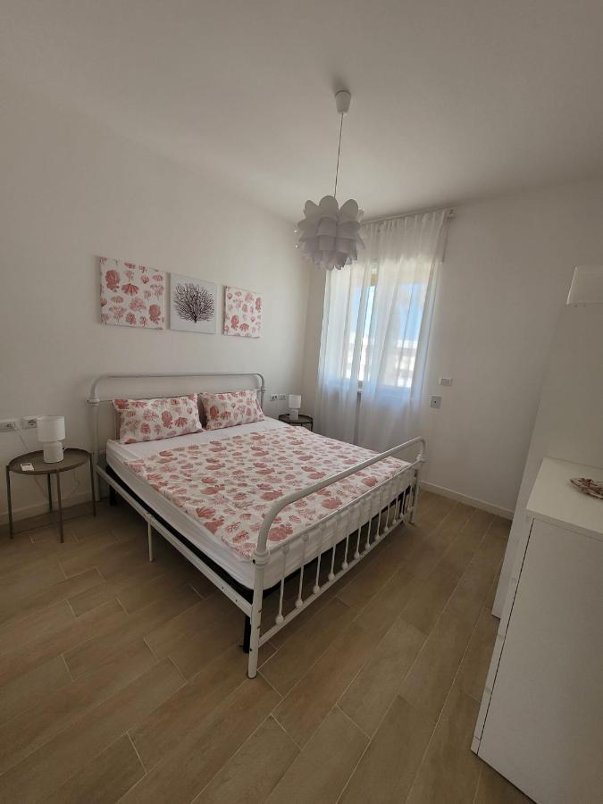 Appartamento Eleni 50M Spiaggia & Shopping Lido Marini Exteriör bild