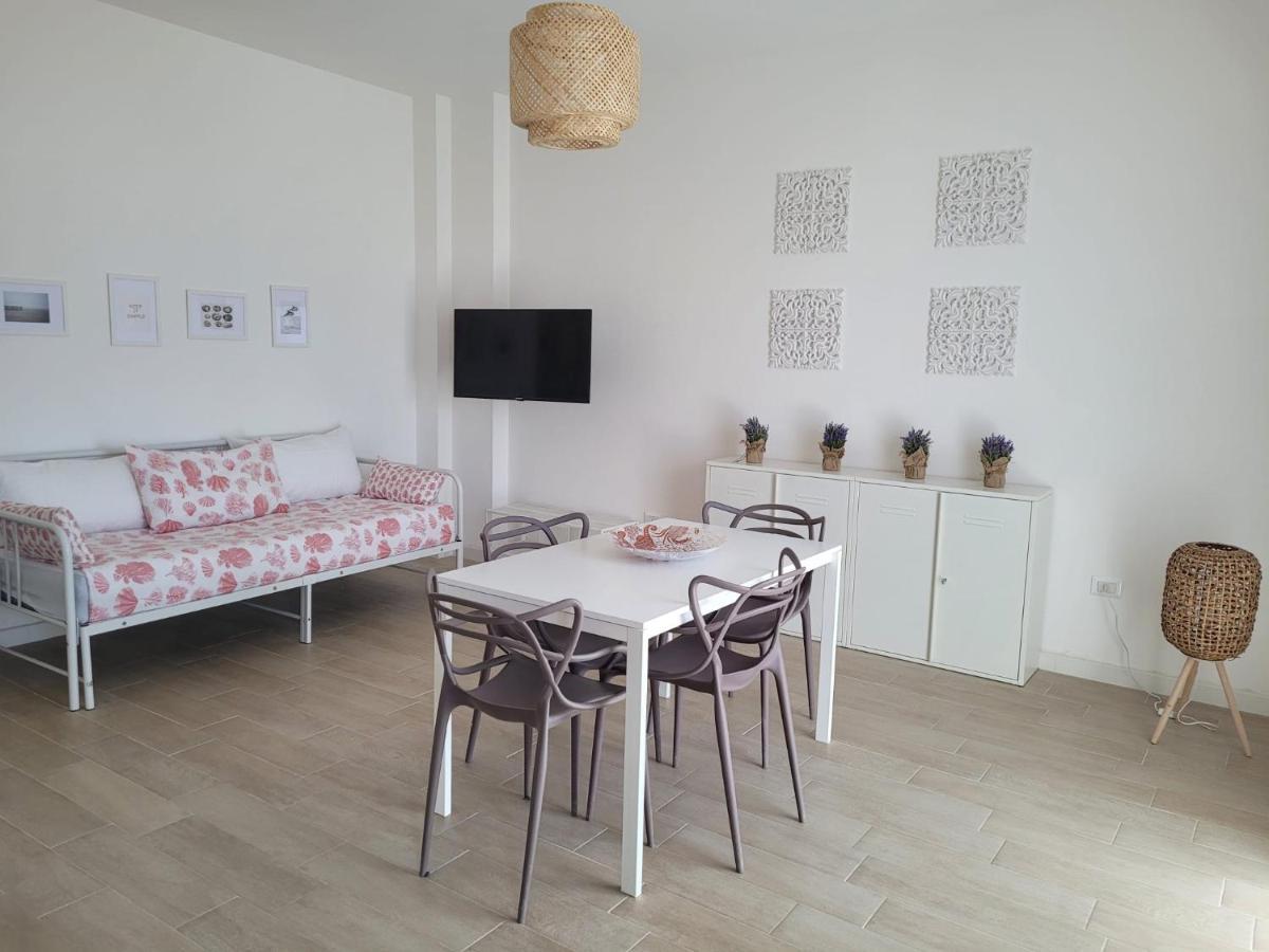 Appartamento Eleni 50M Spiaggia & Shopping Lido Marini Exteriör bild